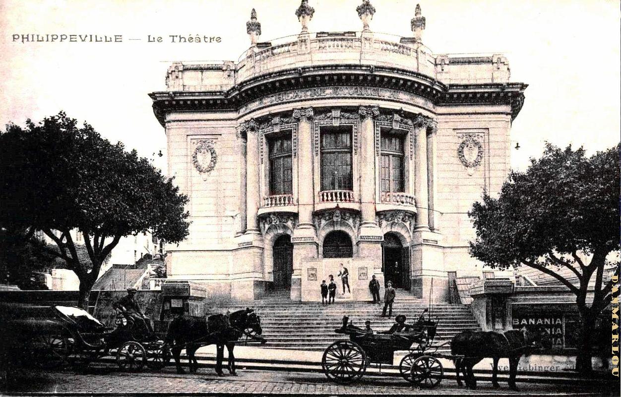 2277- Philippeville - Theatre - Caleches.jpg